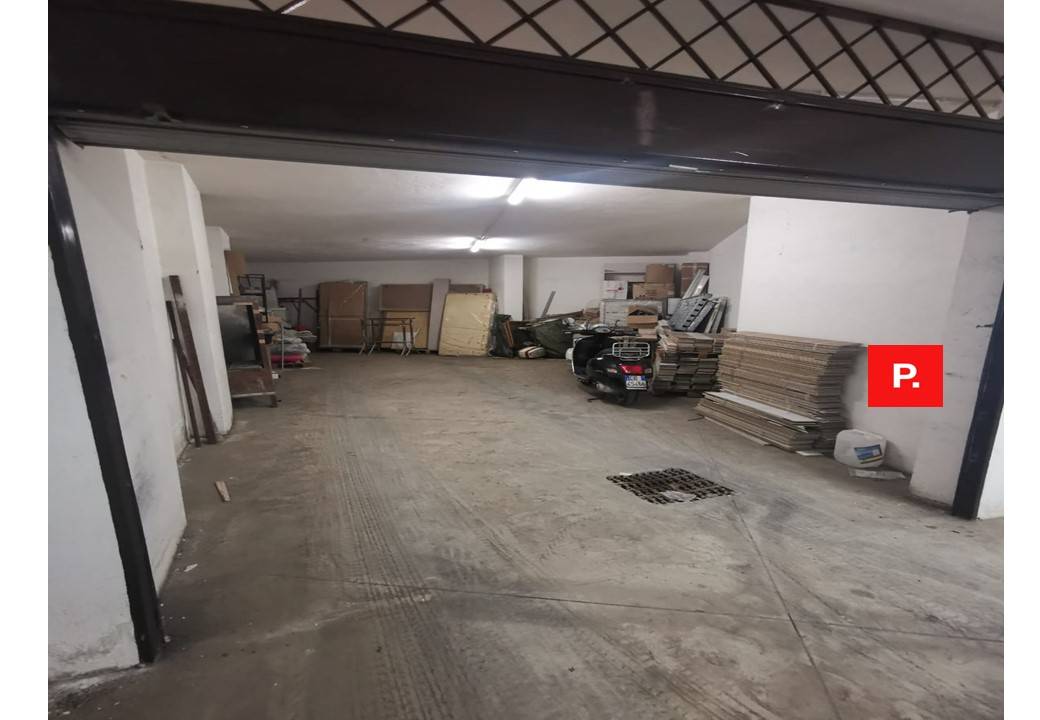 box auto in vendita a Santa Maria Capua Vetere