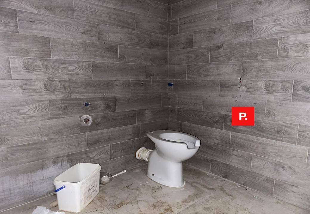 Locale commerciale in affitto a Santa Maria Capua Vetere