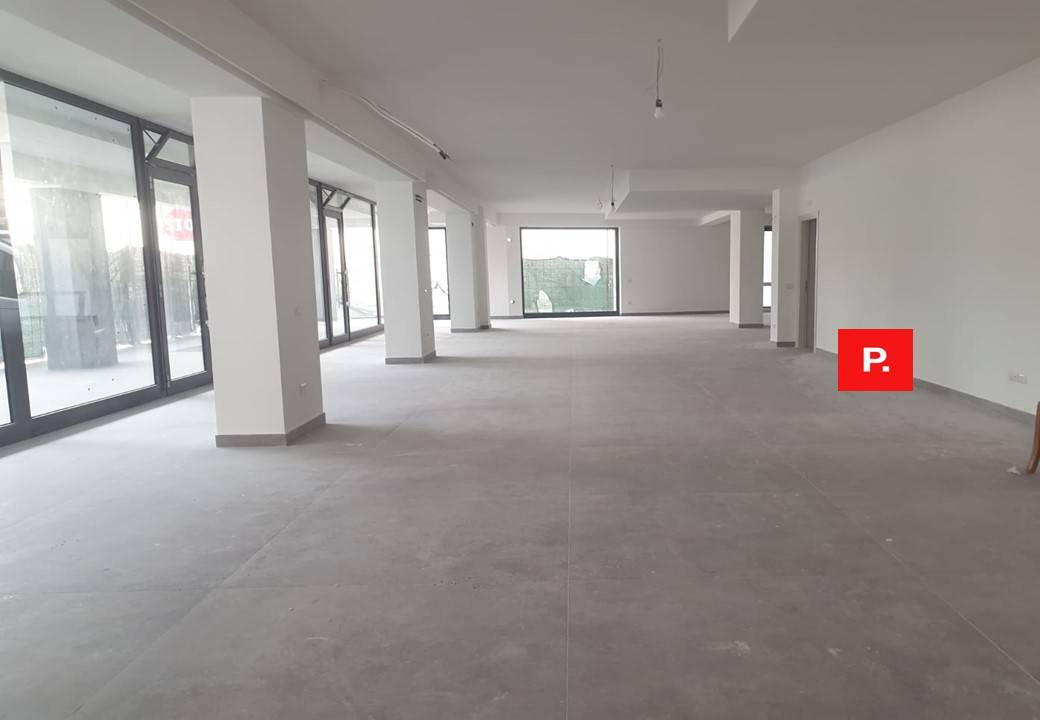 Locale commerciale in affitto a Curti