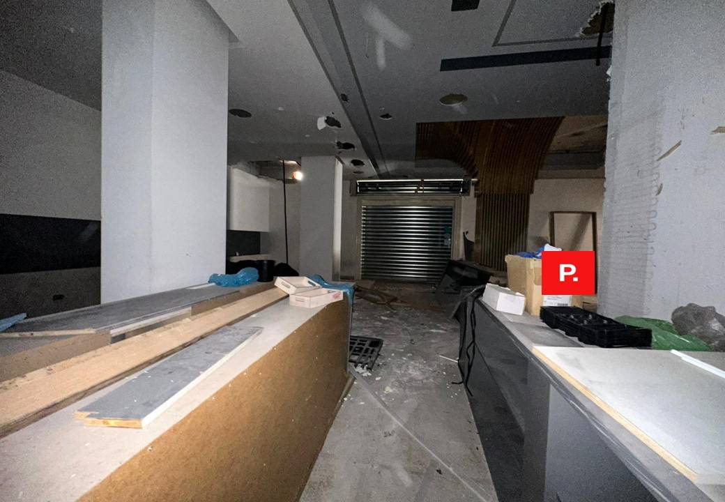 Locale commerciale in affitto a Santa Maria Capua Vetere