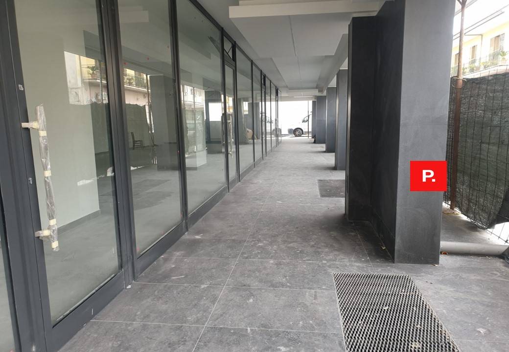 Locale commerciale in affitto a Curti