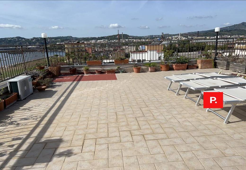 Appartamento in affitto a Napoli