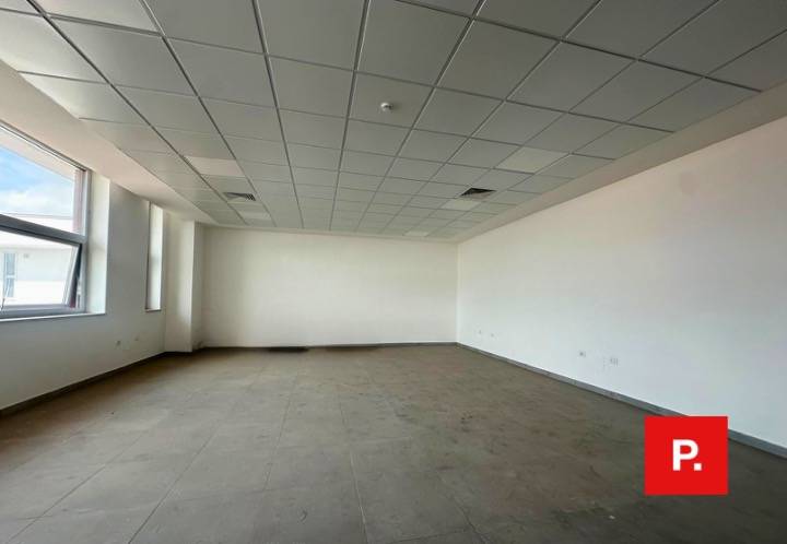 Locale commerciale in affitto a Curti