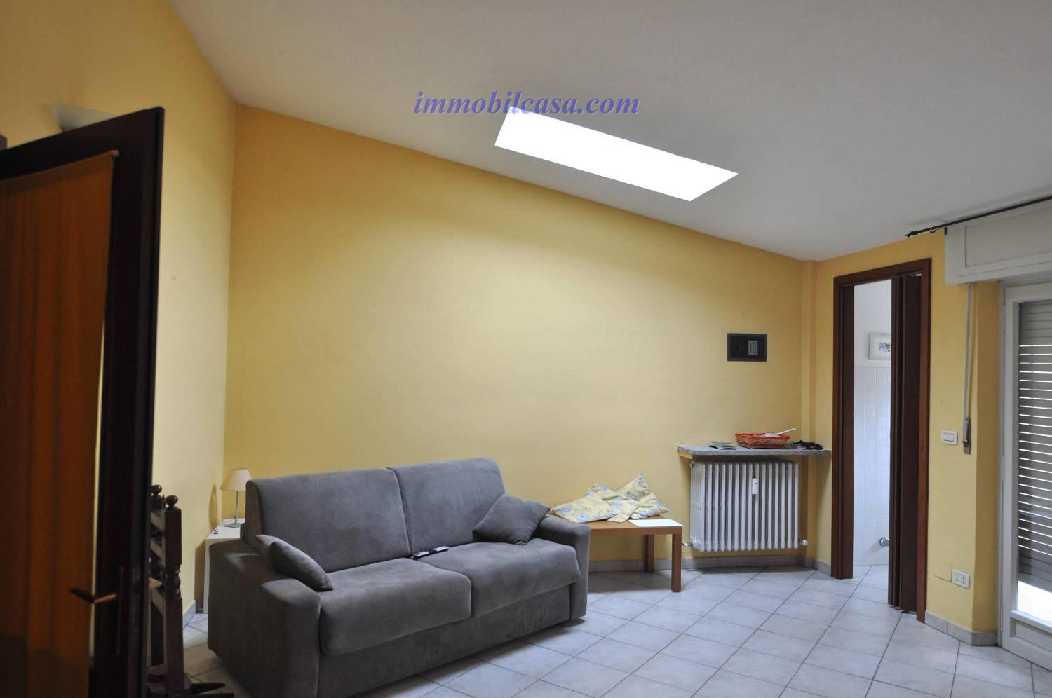 Attico arredato in affitto a Cuneo