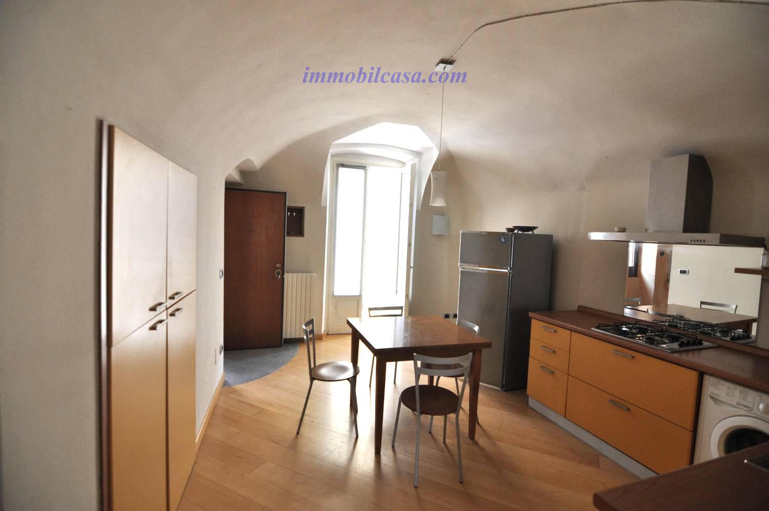 Trilocale arredato in affitto a Cuneo