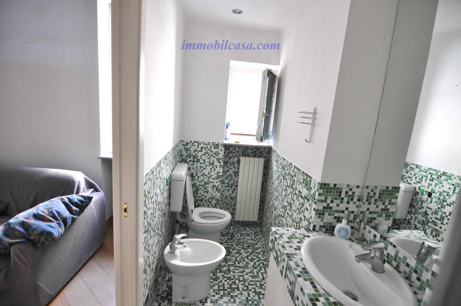 Trilocale arredato in affitto a Cuneo