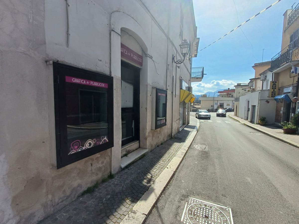 Negozio in vendita a Ceprano