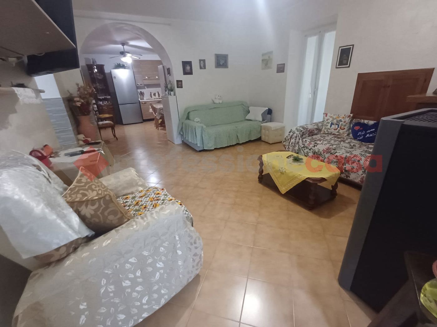 Casa indipendente con box doppio a San Giovanni Incarico