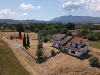 Rustico con giardino a Ceprano