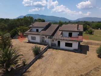 Rustico con giardino a Ceprano