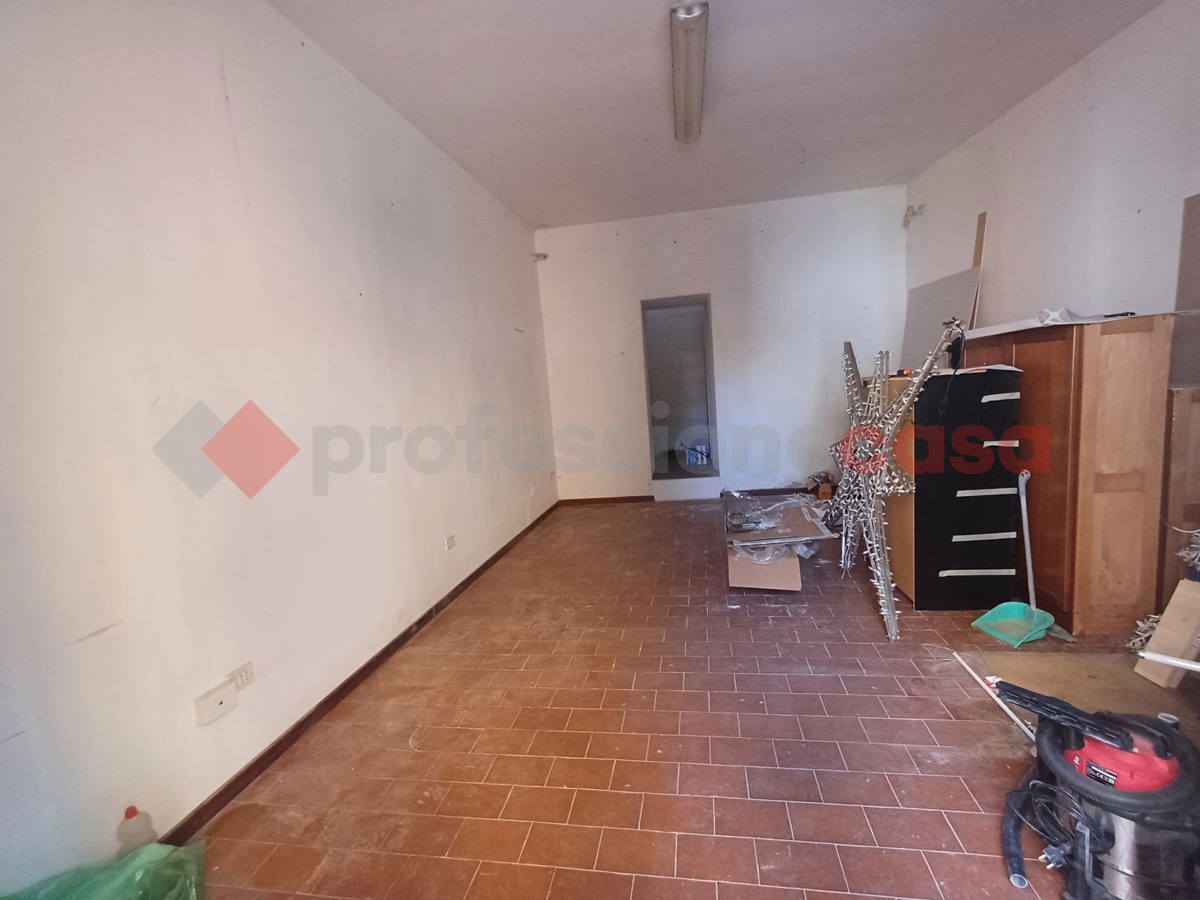 Negozio in affitto a Ceprano