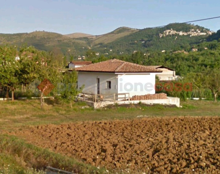 Rustico in vendita a Ceprano