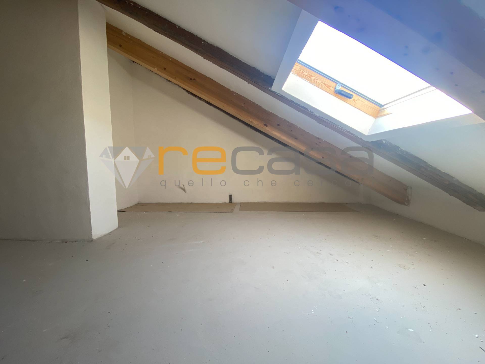 Sottotetto in vendita a Montecorvino Rovella