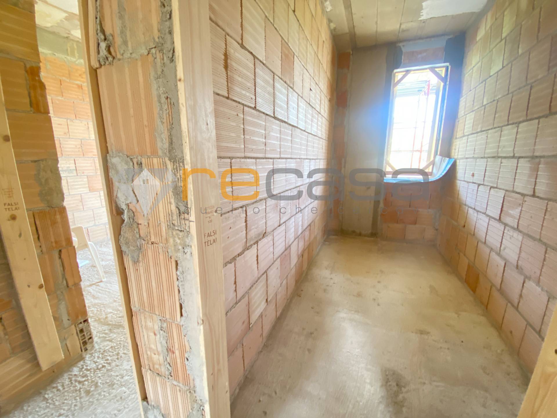 Appartamento con giardino in vendita a Salerno, Fuorni