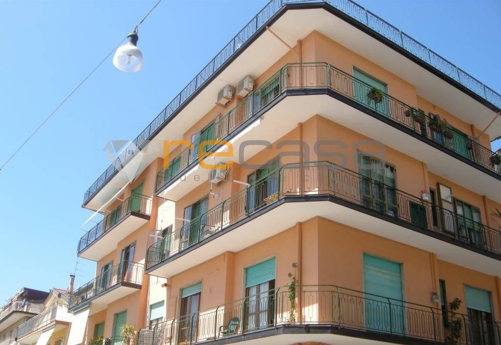 Appartamento in affitto a Bellizzi, Centro