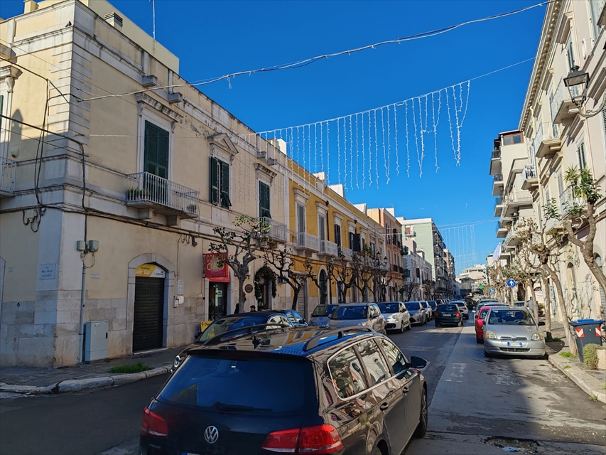 Locale commerciale in vendita in corso vittorio emanuele, Trani