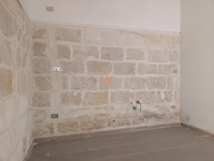 Monolocale in vendita in via petronelli, Trani