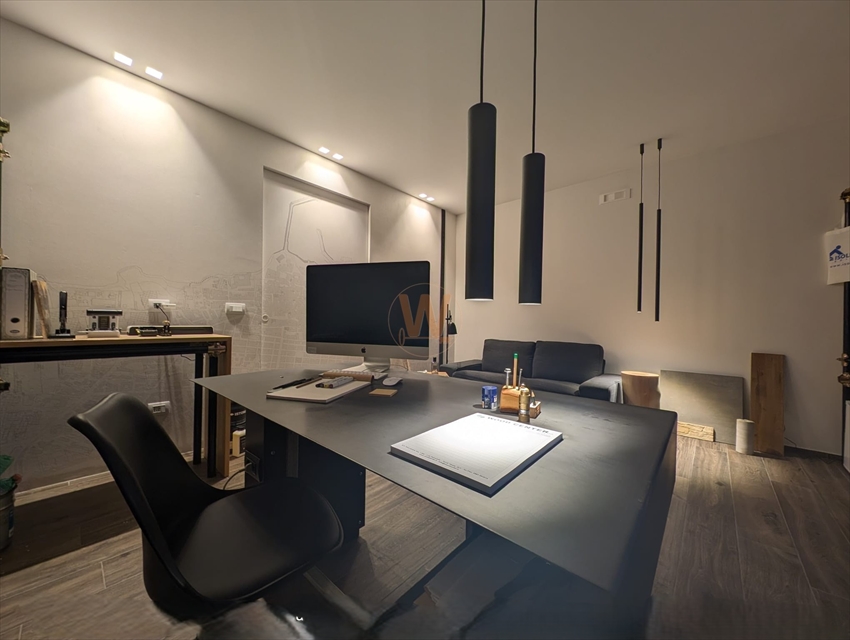 Ufficio ristrutturato in via citt� di milano, Trani