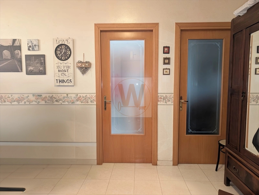 Trilocale con box in via monte d' alba, Trani