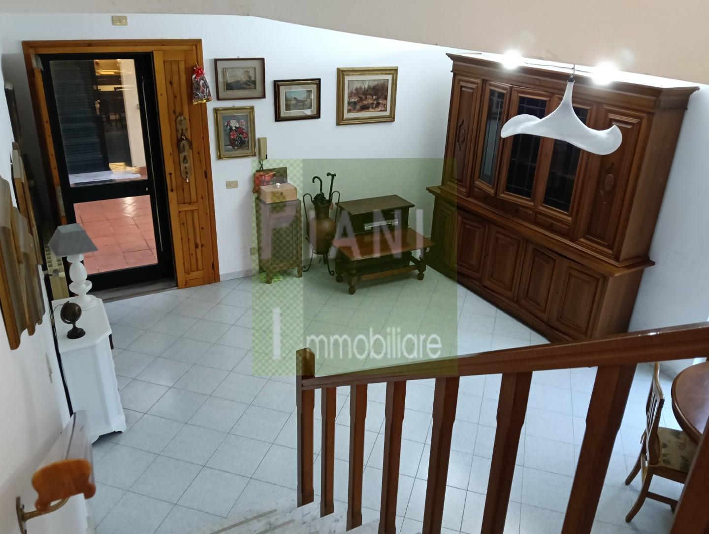 Quadrilocale vista mare, Livorno montenero