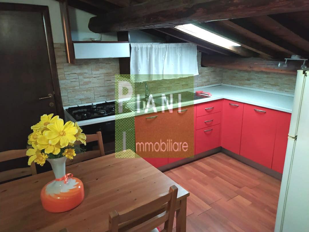 Trilocale arredato in affitto, Livorno s. marco