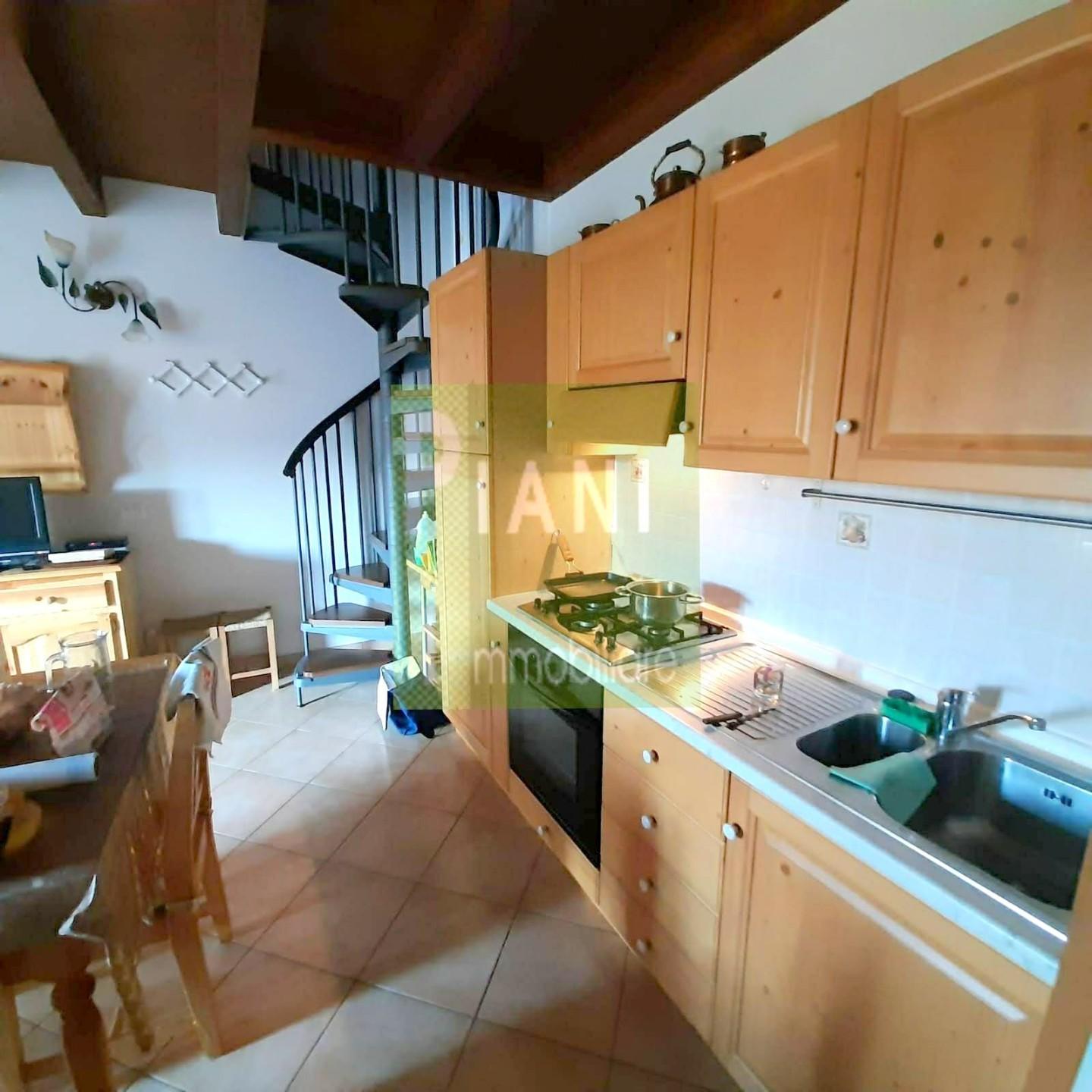 Trilocale arredato in affitto a Pievepelago