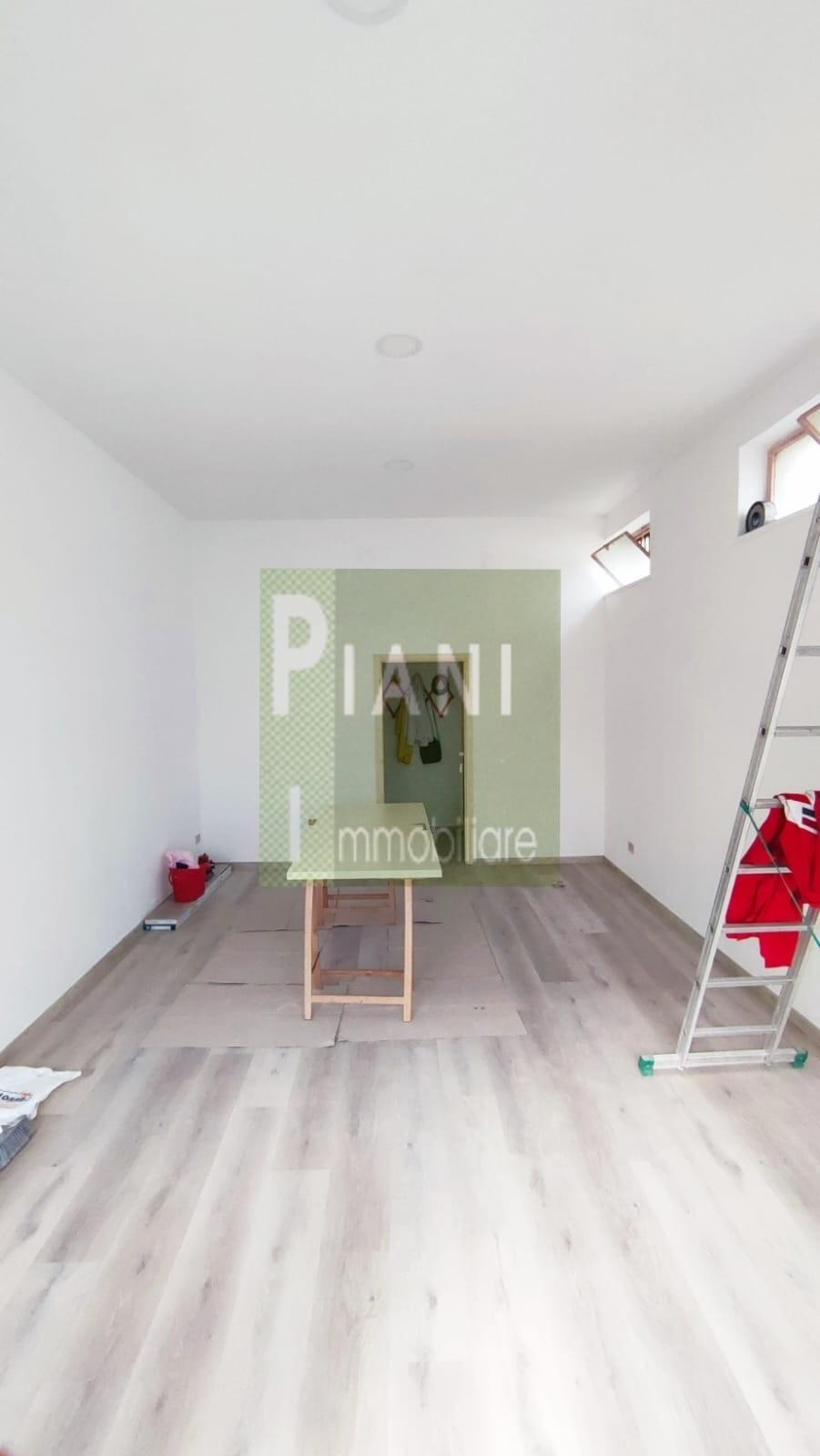 Locale commerciale ristrutturata, Livorno roma