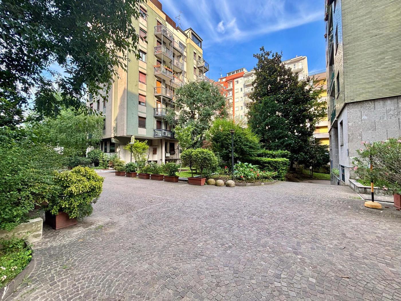 Ufficio ristrutturato a Milano