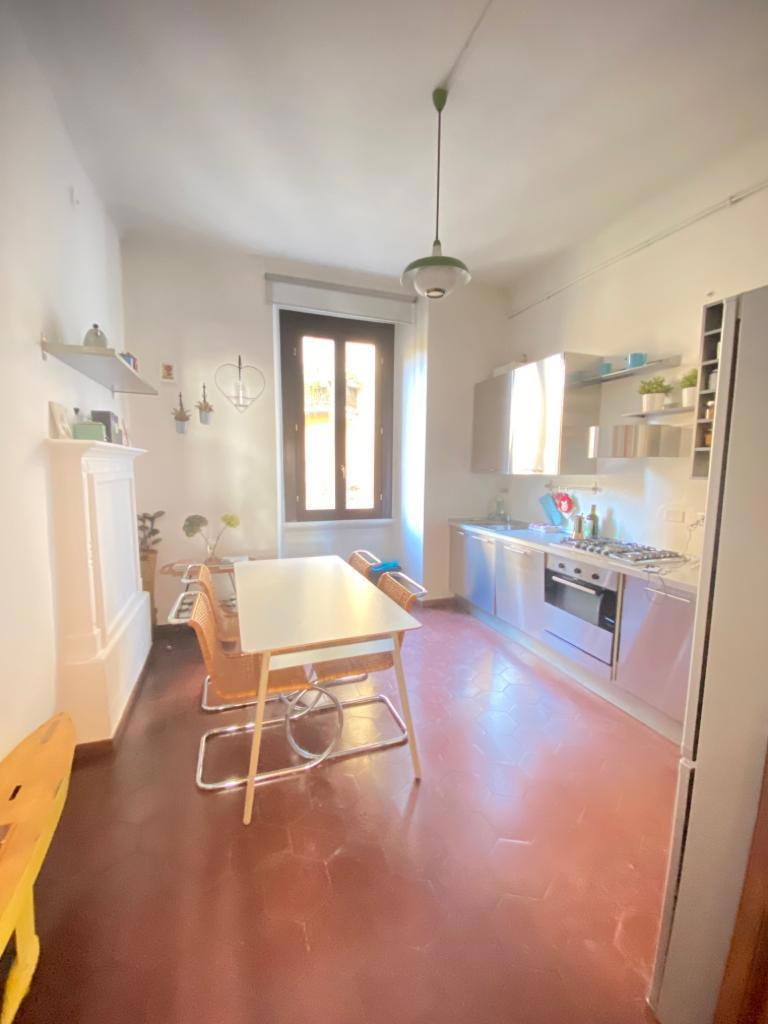 Trilocale arredato in affitto a Milano