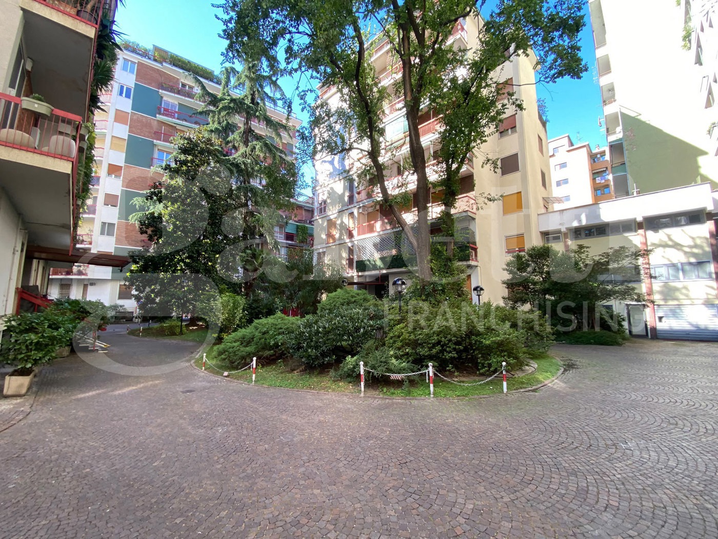 Trilocale arredato in affitto a Milano