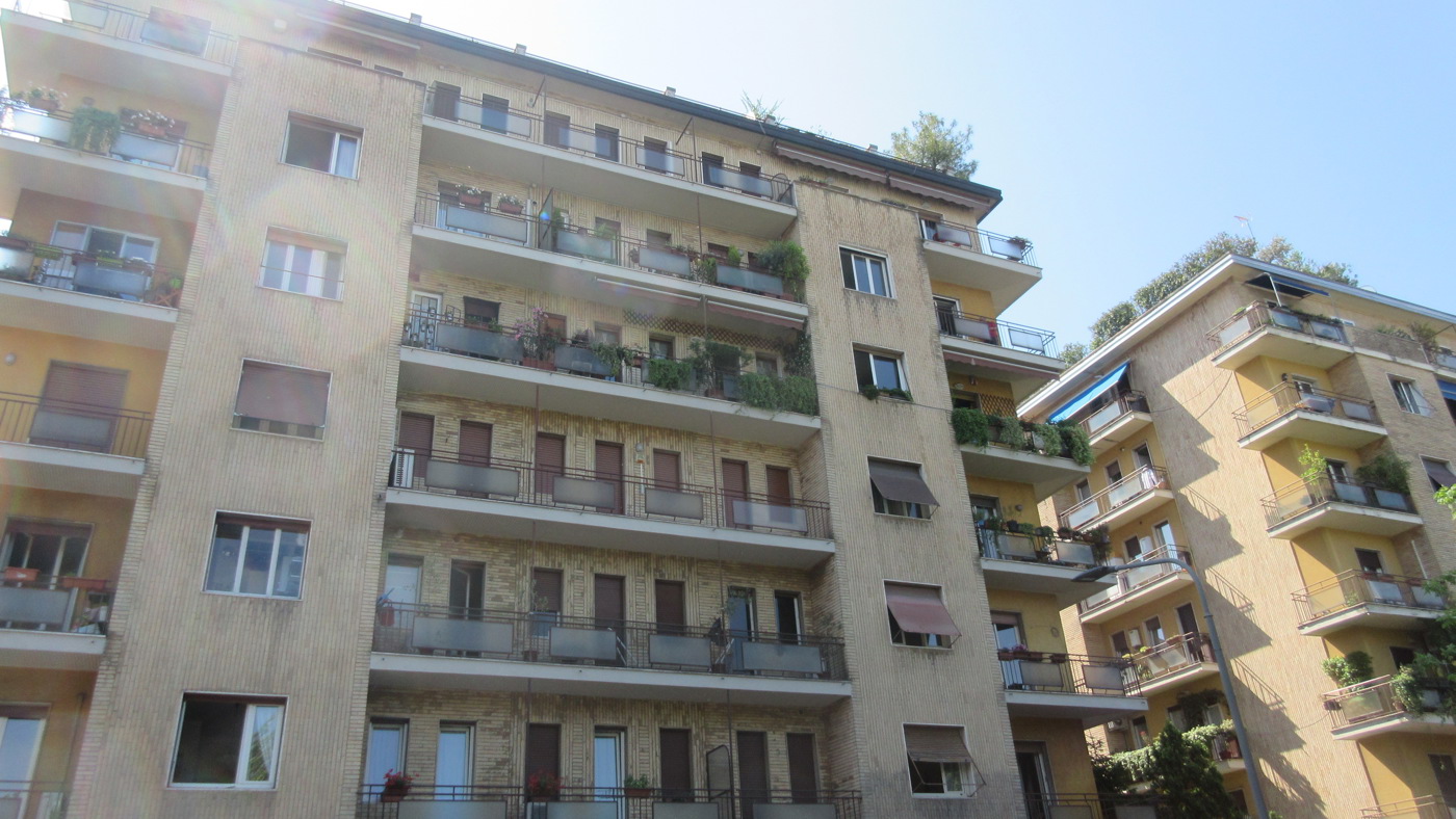 Trilocale da ristrutturare a Milano