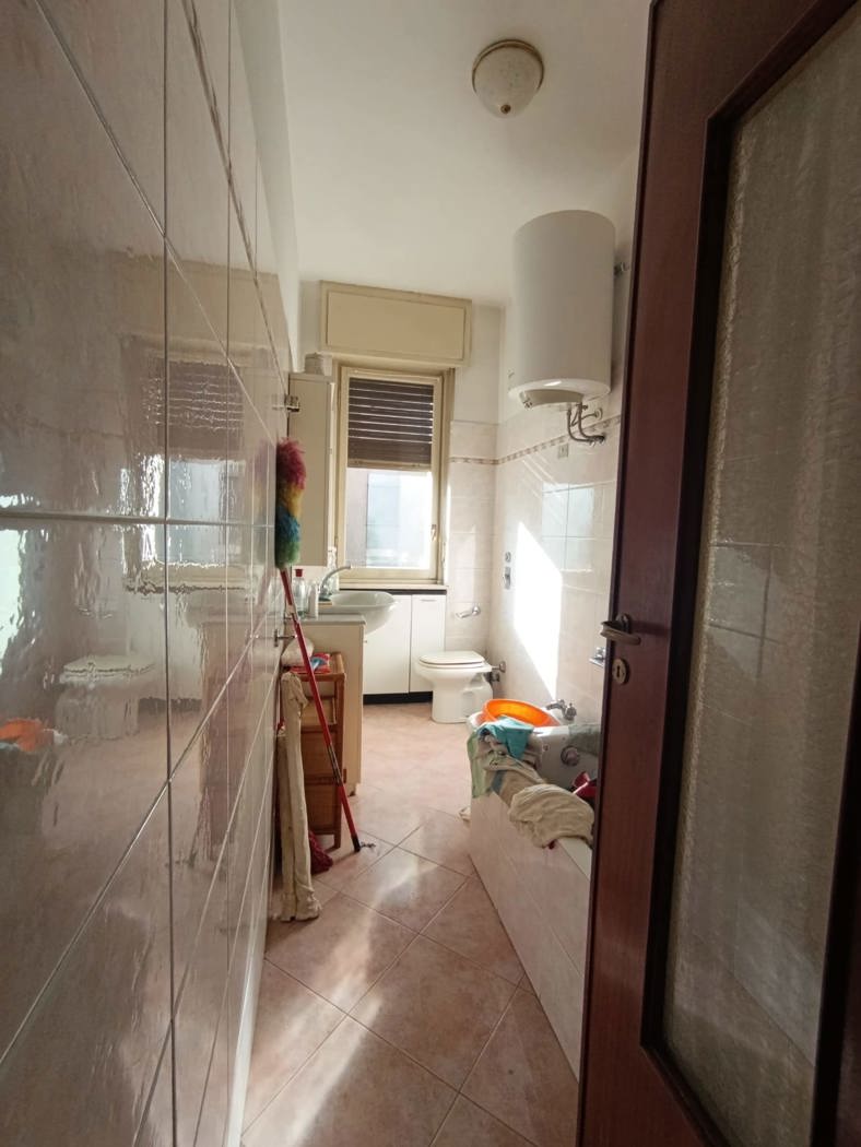 Trilocale da ristrutturare a Milano