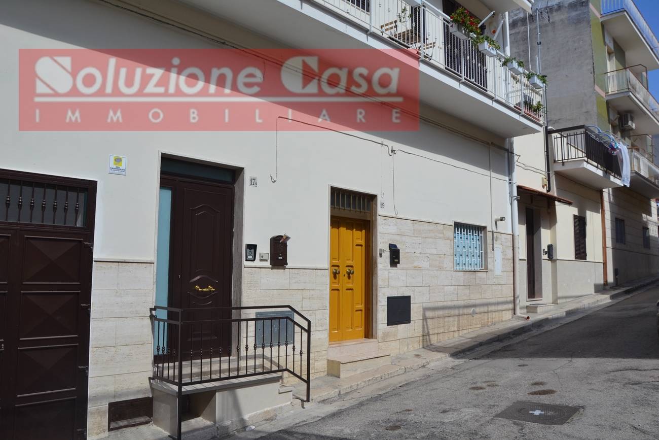 Casa indipendente in vendita a Canosa di Puglia