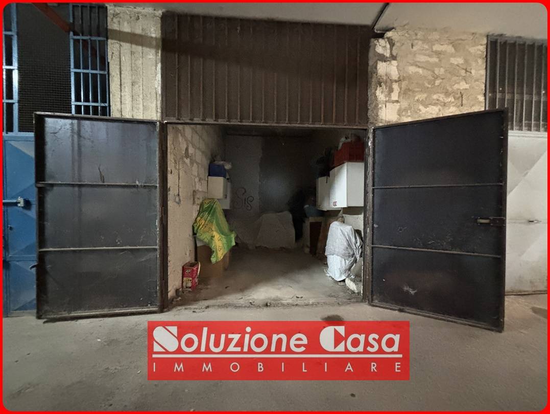 Appartamento in vendita a Canosa di Puglia, zona 167