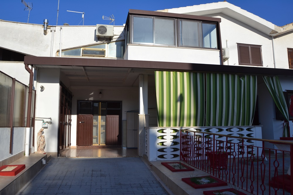 Villa in vendita a Canosa di Puglia, zona 167