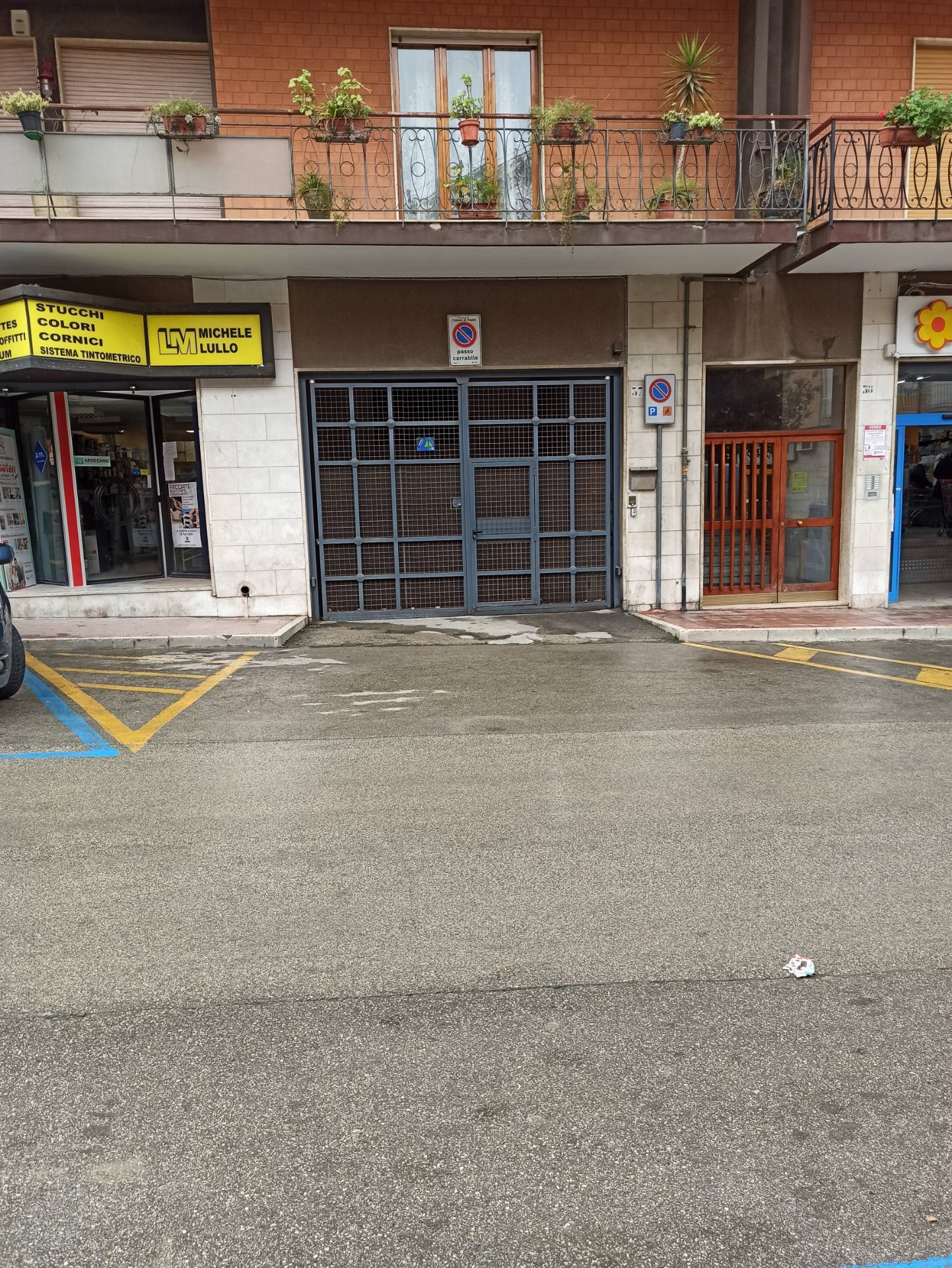Box o garage in affitto a Canosa di Puglia