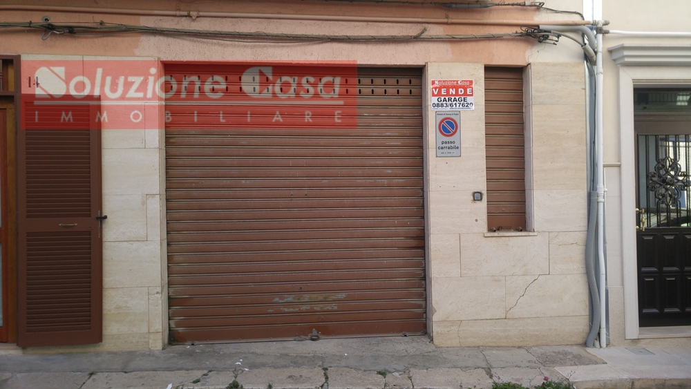 Box o garage in vendita a Canosa di Puglia
