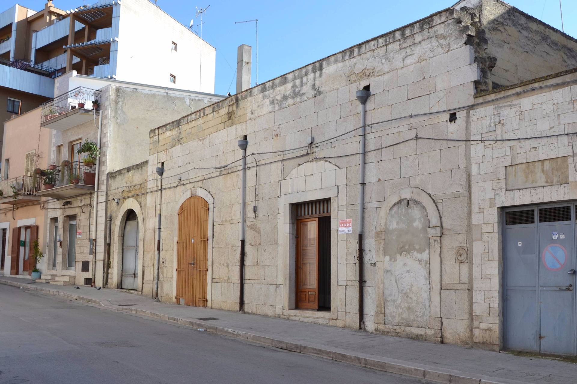 Casa indipendente in vendita a Canosa di Puglia