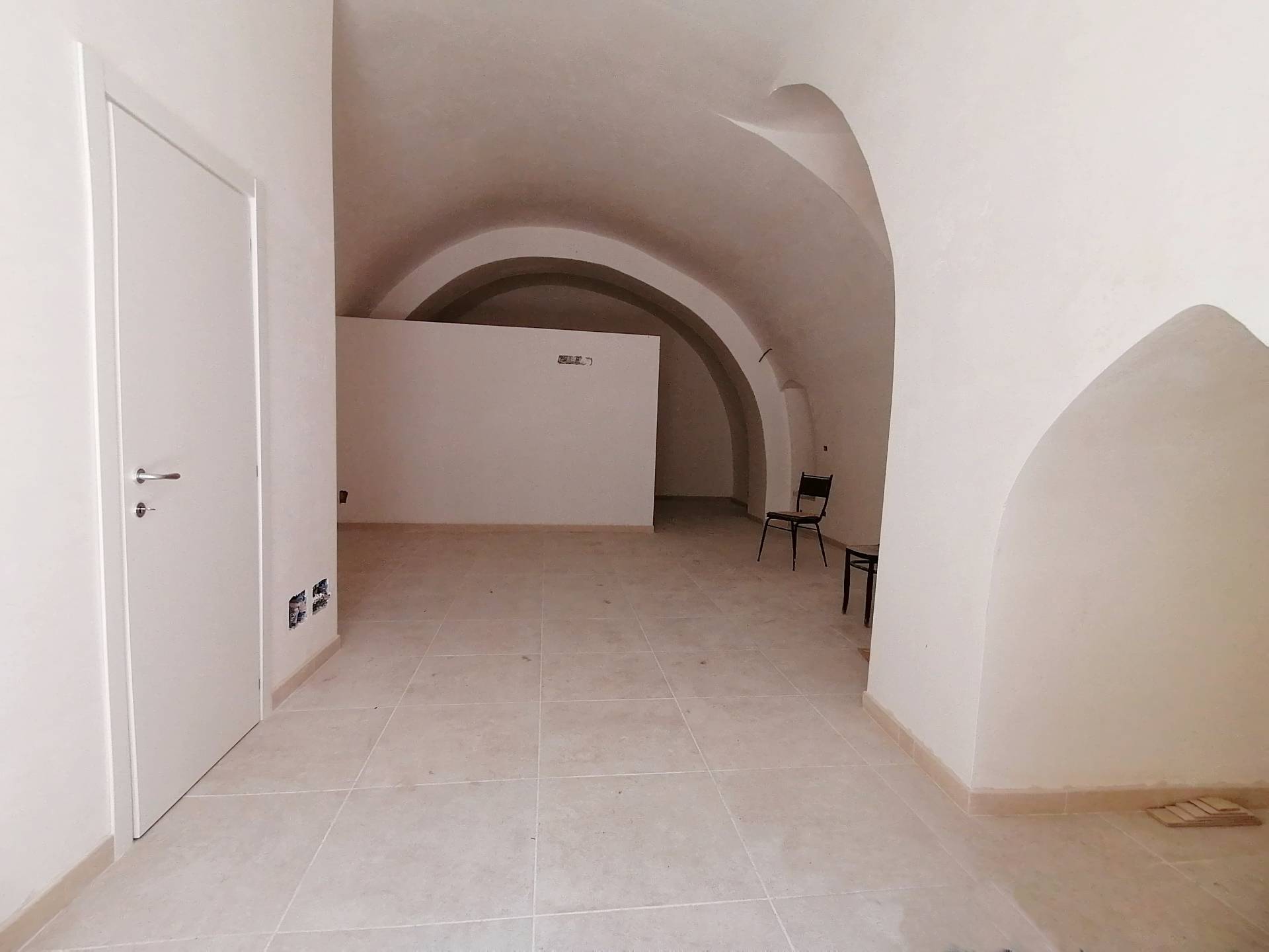 Casa indipendente in vendita a Canosa di Puglia, castello