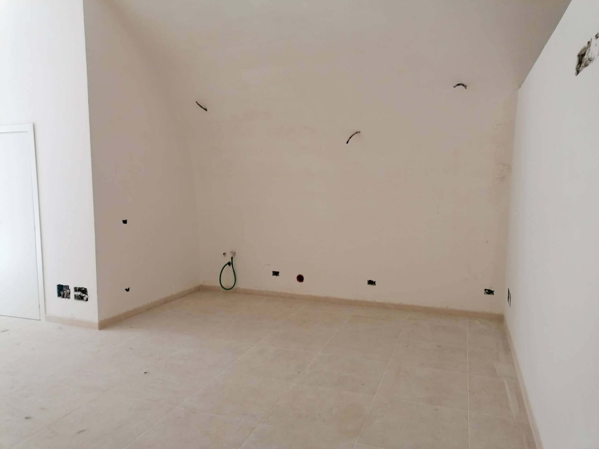 Casa indipendente in vendita a Canosa di Puglia, castello