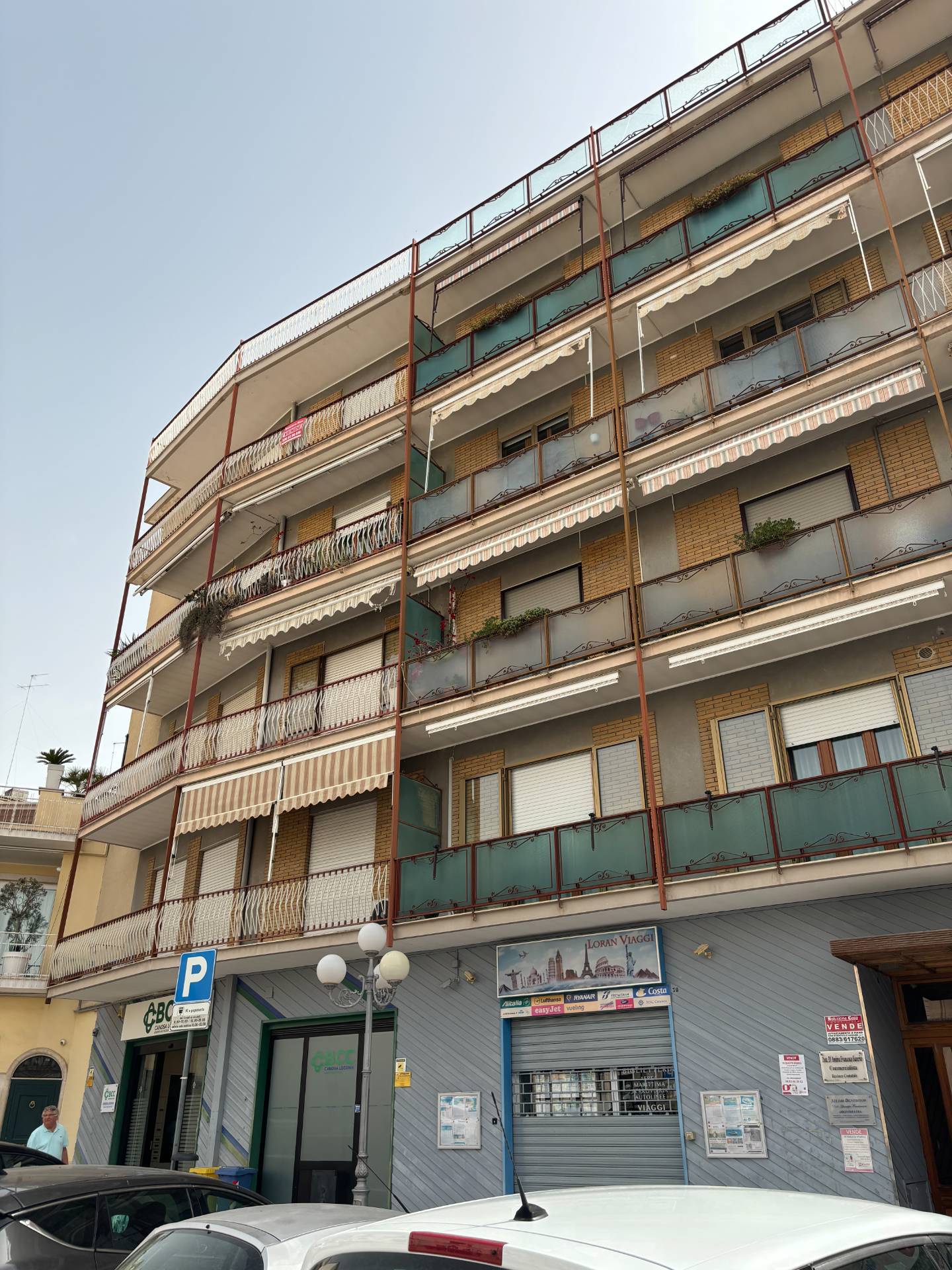 Box o garage in vendita a Canosa di Puglia