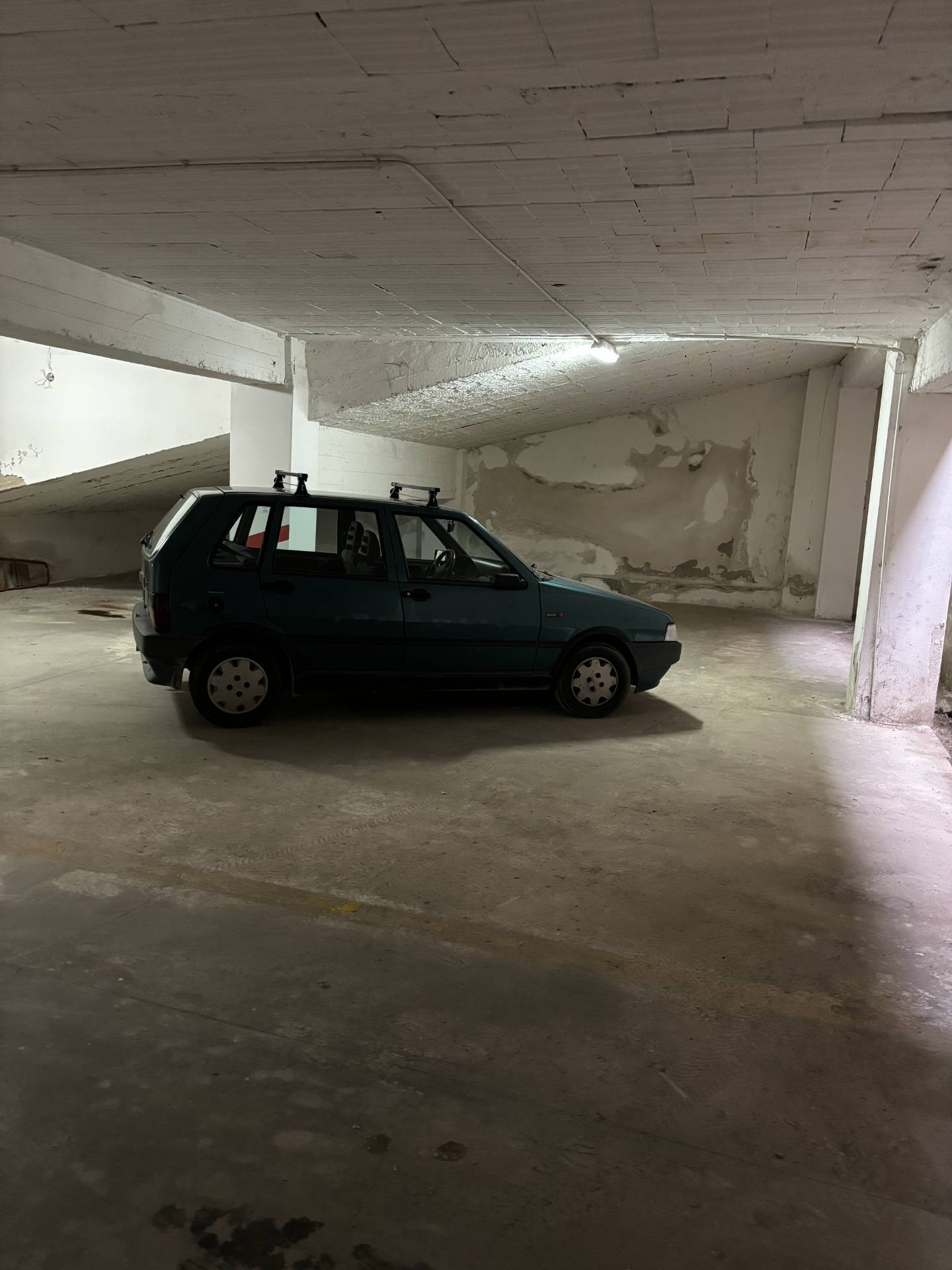 Box o garage in vendita a Canosa di Puglia