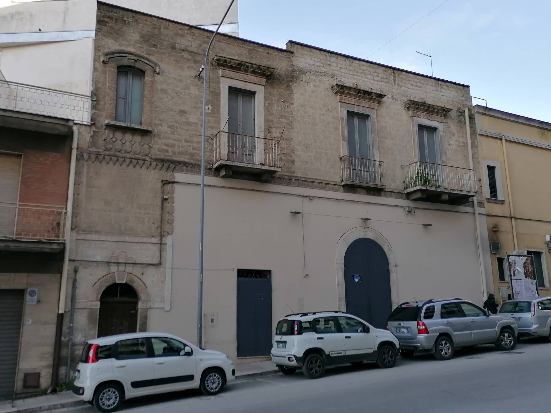 Casa indipendente in vendita a Canosa di Puglia