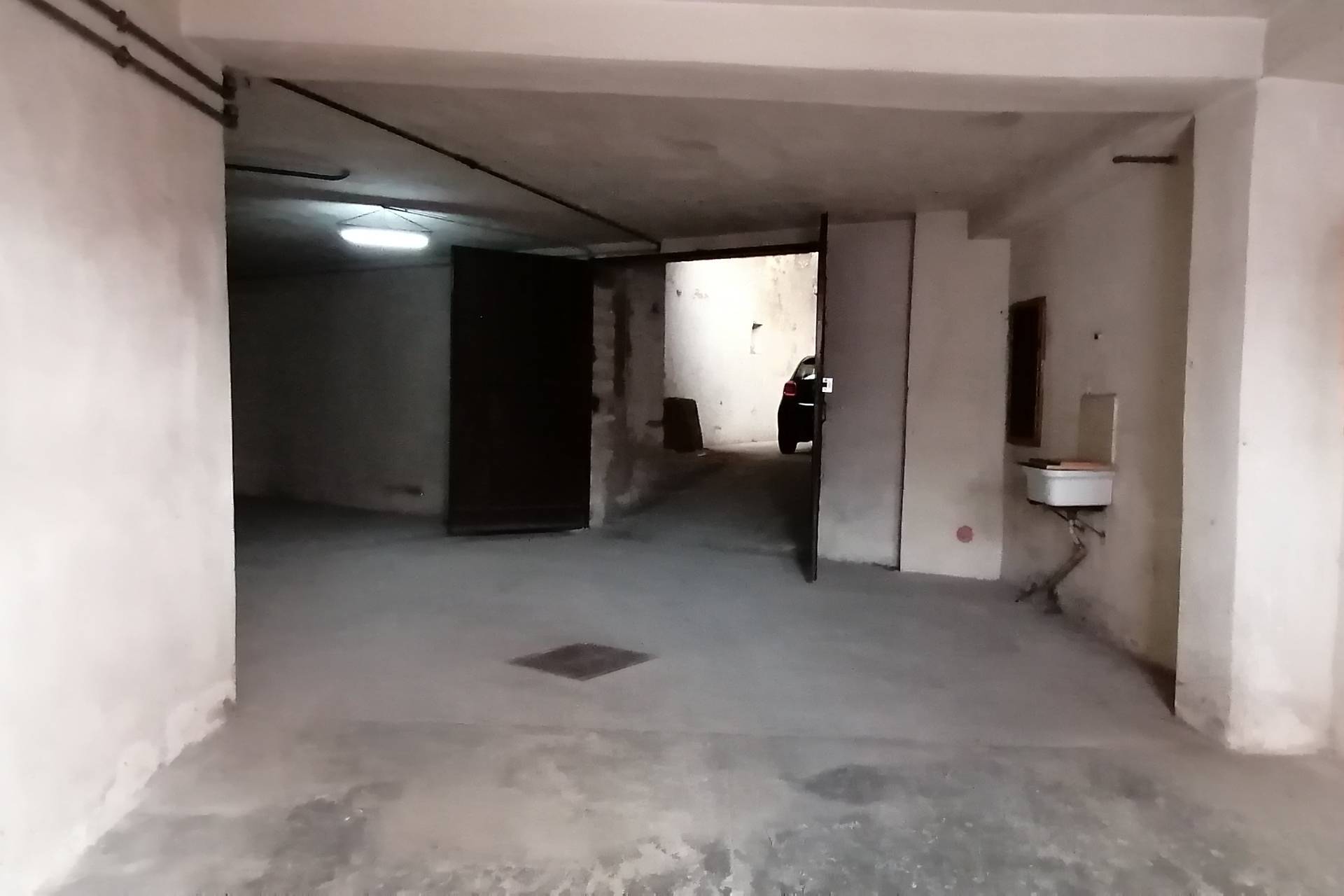 Box o garage in vendita a Canosa di Puglia