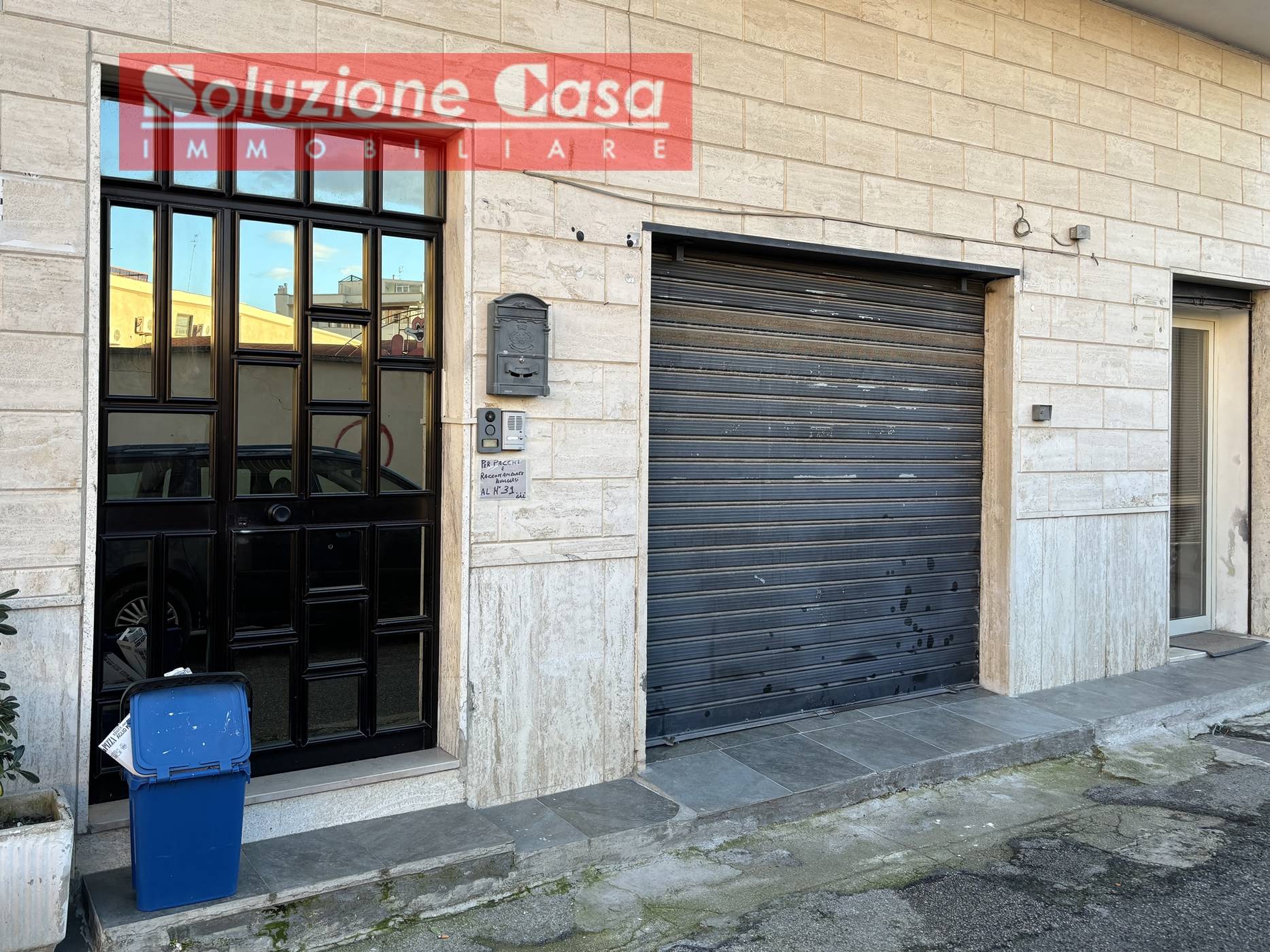 Box o garage in vendita a Canosa di Puglia