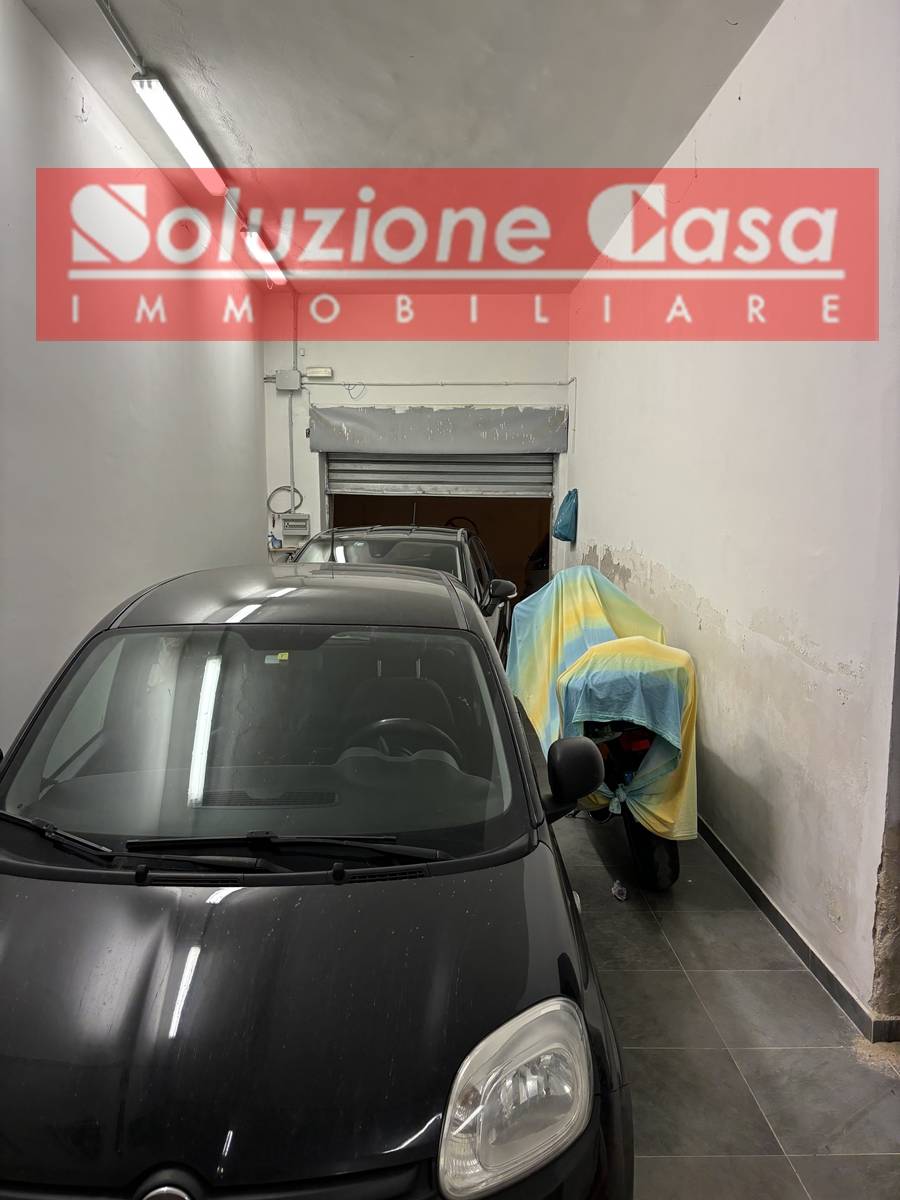 Box o garage in vendita a Canosa di Puglia