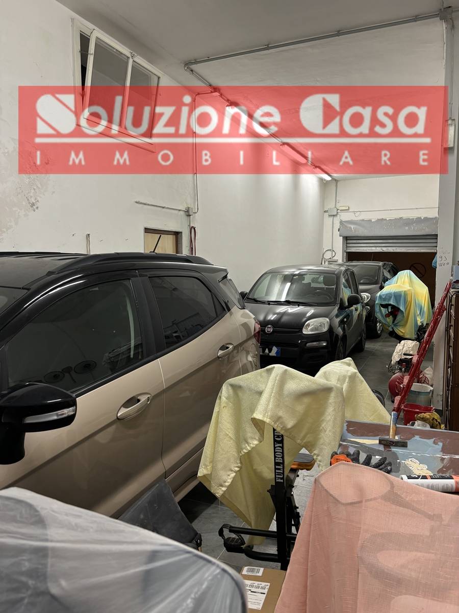 Box o garage in vendita a Canosa di Puglia