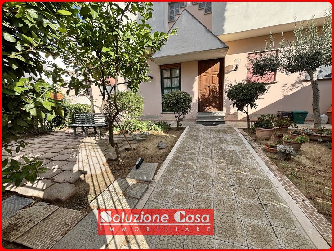 Villa in vendita a Canosa di Puglia, zona 167