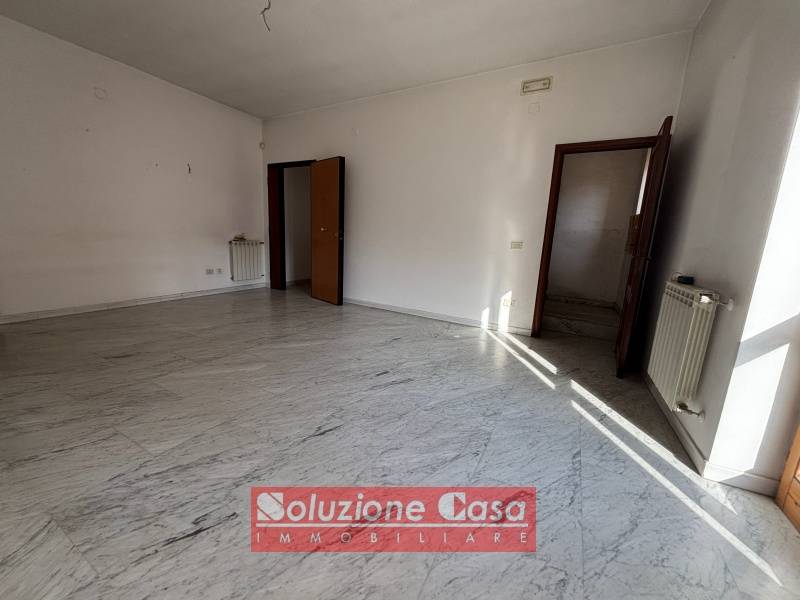 Casa indipendente in vendita a Canosa di Puglia