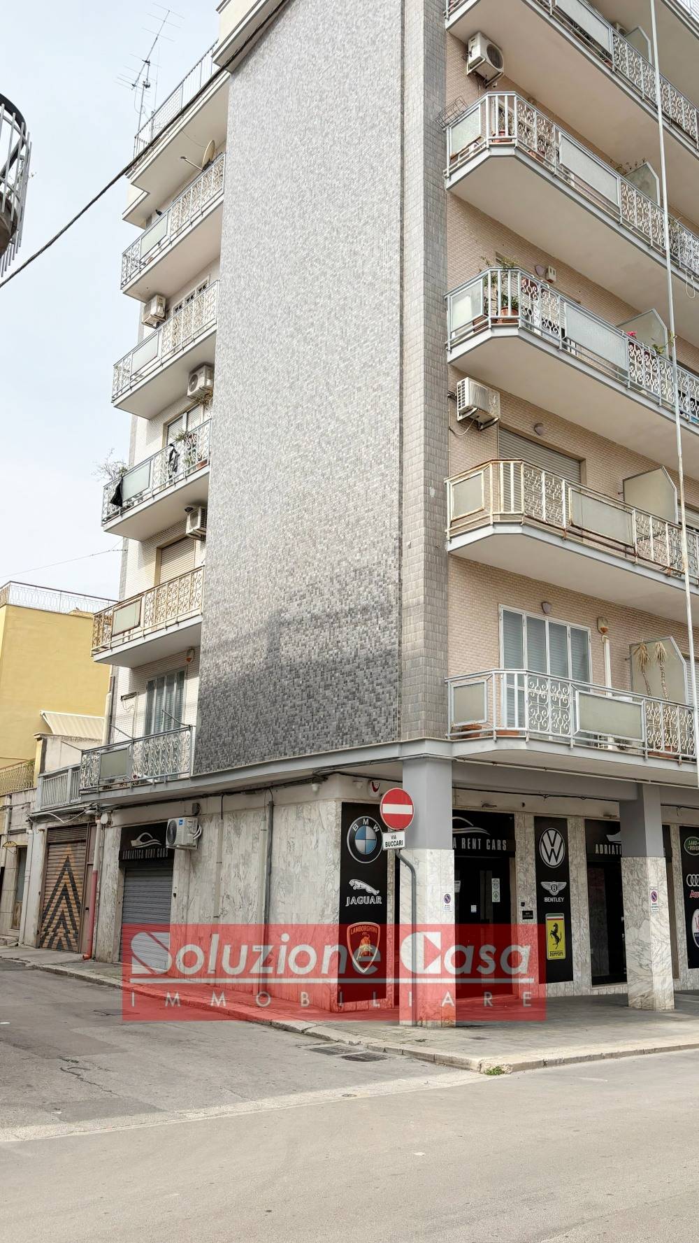 Appartamento in vendita a Canosa di Puglia